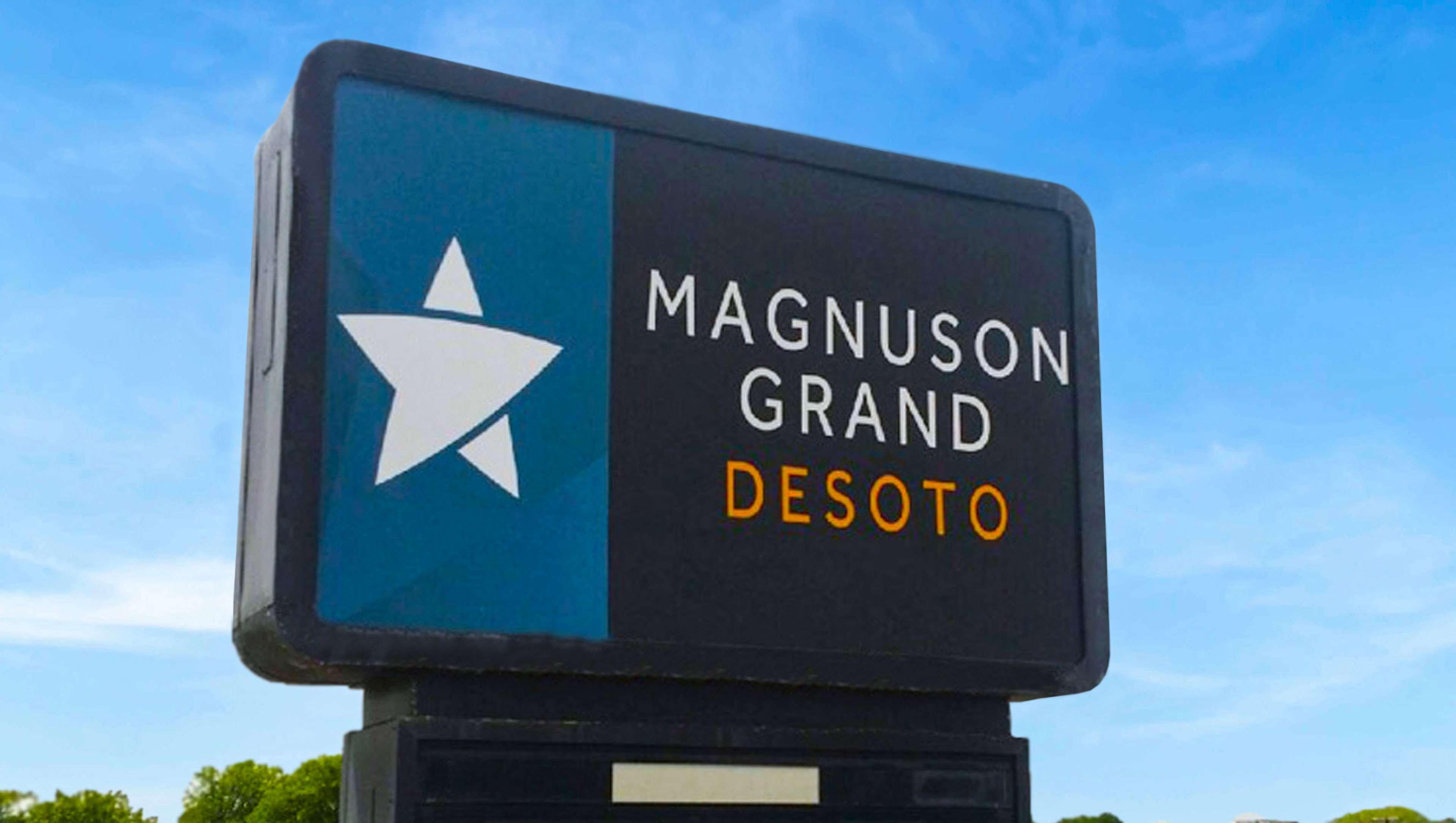 Готель Magnuson Grand Де-Сото Екстер'єр фото